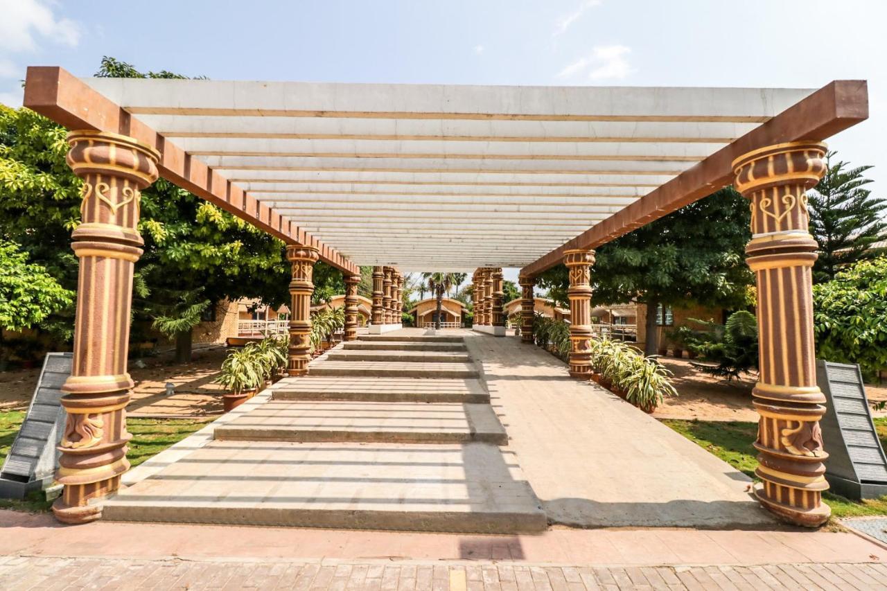 Townhouse Oak Aavasa Resorts Kolanukonda エクステリア 写真